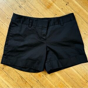 EXPRESS 99% Cotton, Black Classic Cuffed Short, Size 2, medium rise